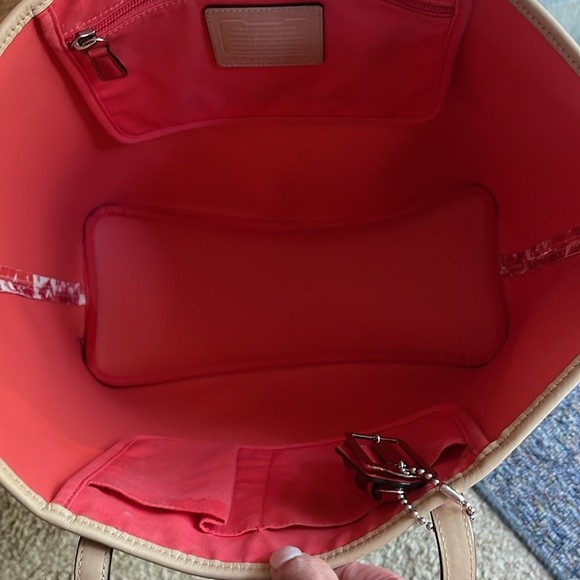 COACH Floral Metro Tote Bag - Picture 8 of 11